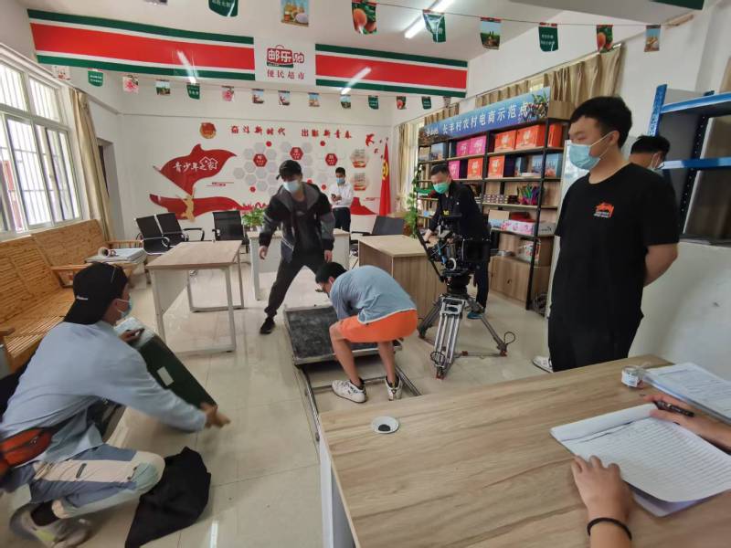 追星女孩心理学分析报告：壤塘县广告片拍摄公司揭秘饭圈应援式传播逻辑